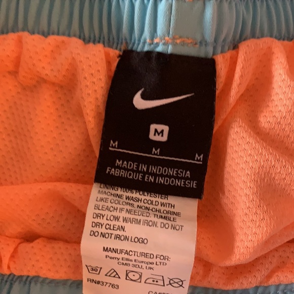 Nike Men’s Swim Trunks - Board Shorts - Medium - Picture 3 of 3